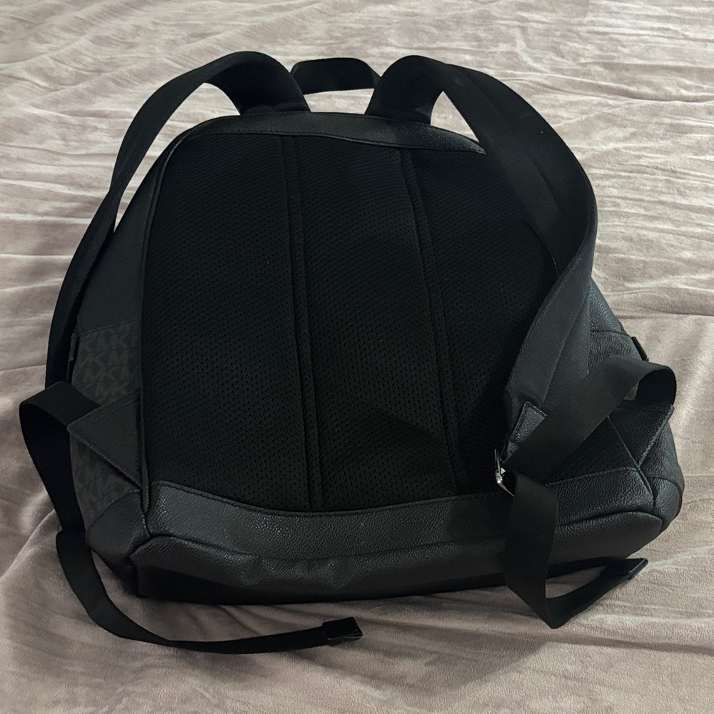 Michael Kors Men's Backpack with Red Stripe - Picture 2 of 4